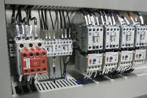 Circuit breakers & Contactors & Relays & Fuses